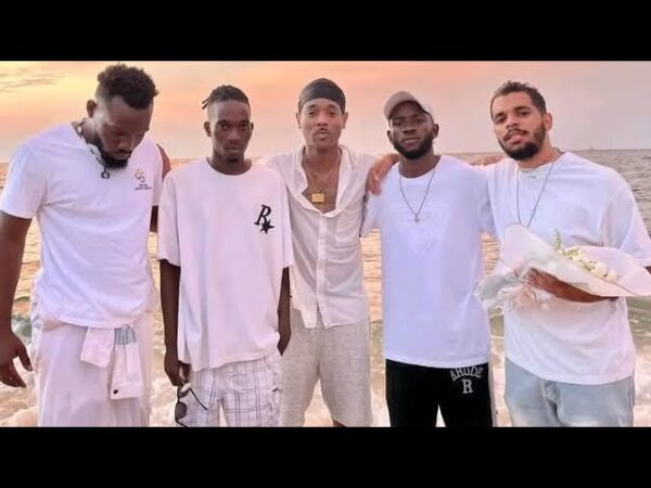Deezy e D Jovem homenageiam Mano Chaba em ‘Telhado de Vidro’
