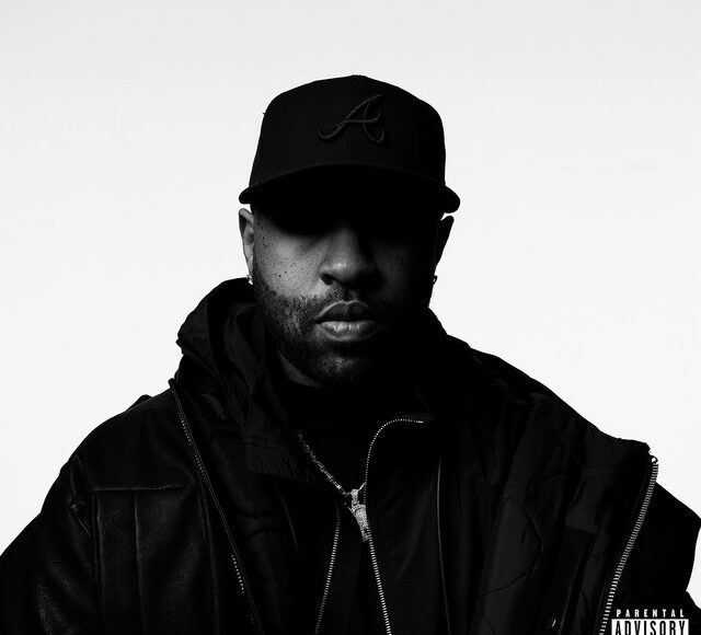 Mike WiLL Made-It em estúdio durante produção do álbum R3SET com artistas do hip hop internacional.