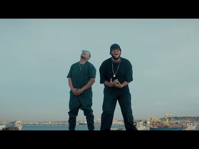 Extremo Signo e Duc no videoclipe da musica "Ou Vai - Ou vai"
