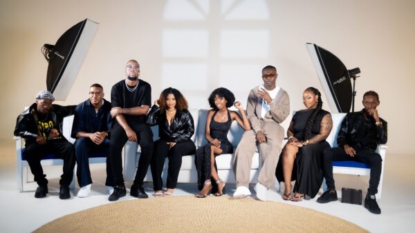 DJ Black Spygo e artistas moçambicanos no videoclipe de Tarde Demais, single do projeto Versos e Poesias