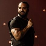 Drake durante performance ao vivo no Wireless Festival 2025, em Londres, durante a era do álbum ICEMAN