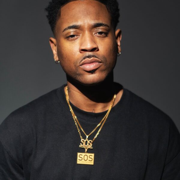 Deezy CEO da SOS anuncia single Coringa lançamento junho 2026 rap angolano.