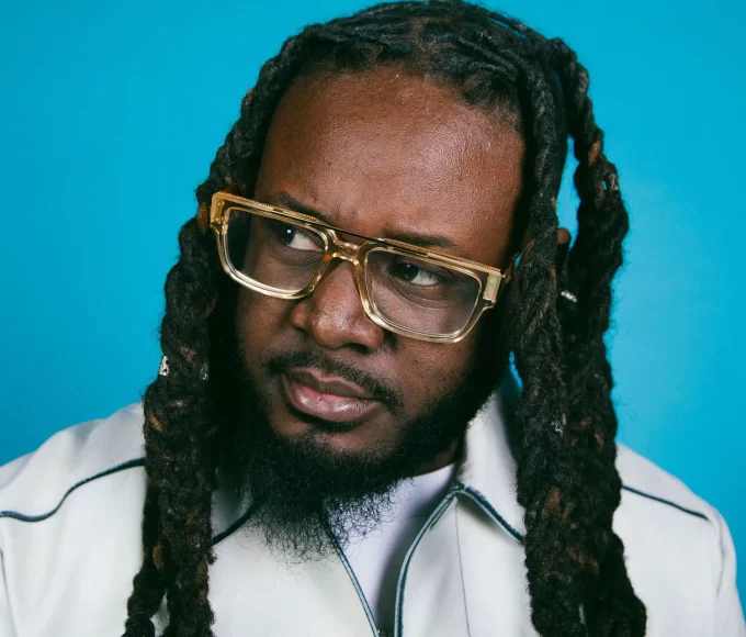 T-Pain em destaque, envolvido em processo judicial contra a Konvict Entertainment, editora fundada por Akon